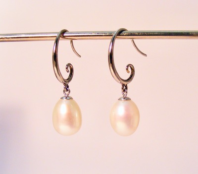 silver freshwater Pearl earrings