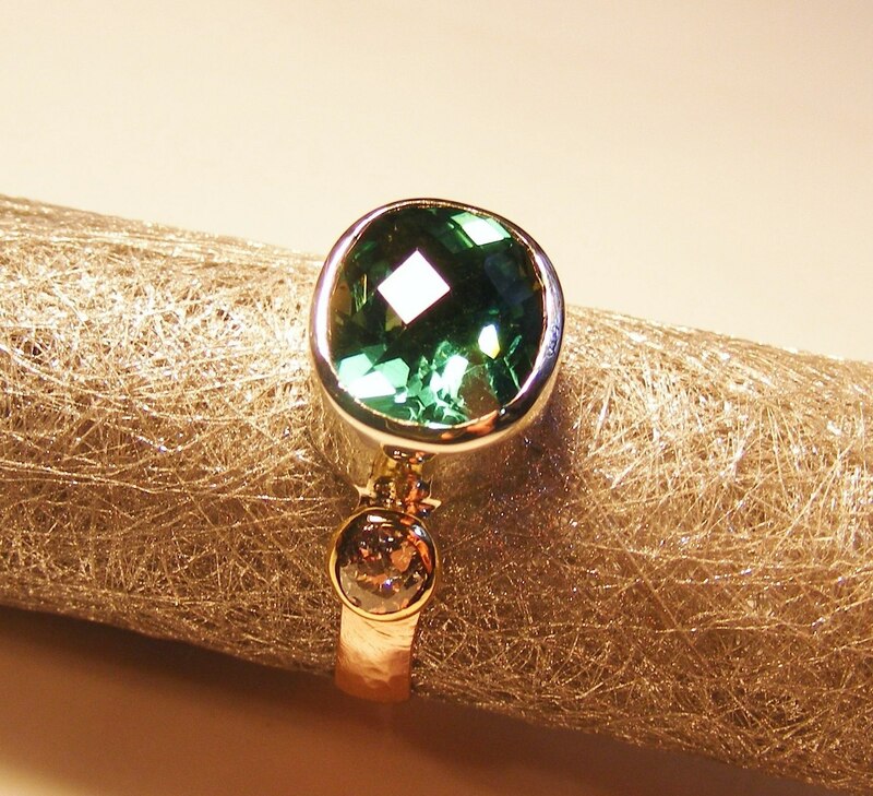 checkerboard green sapphire & diamond gold ring